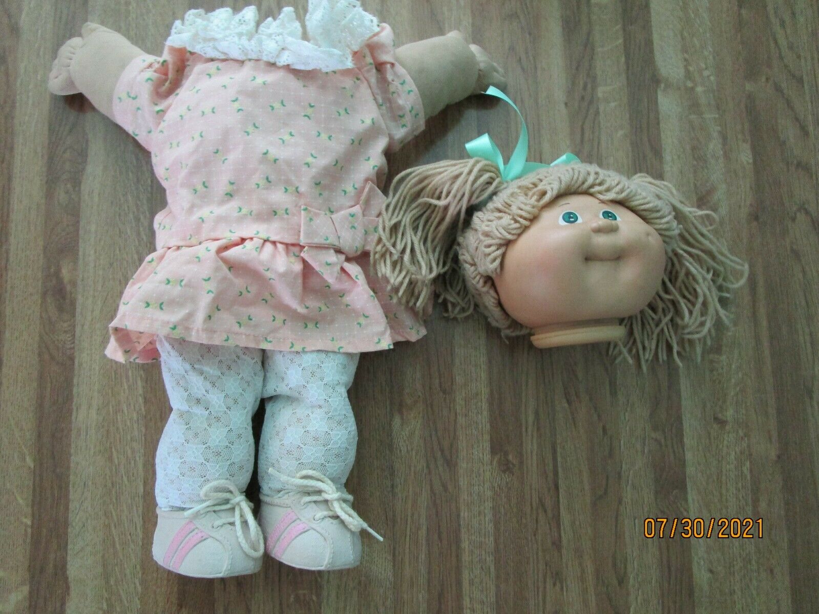Oh No! Cabbage Patch Kid Has Lost Her Head! 1983 Doll Body And Head W/cpk Dress+