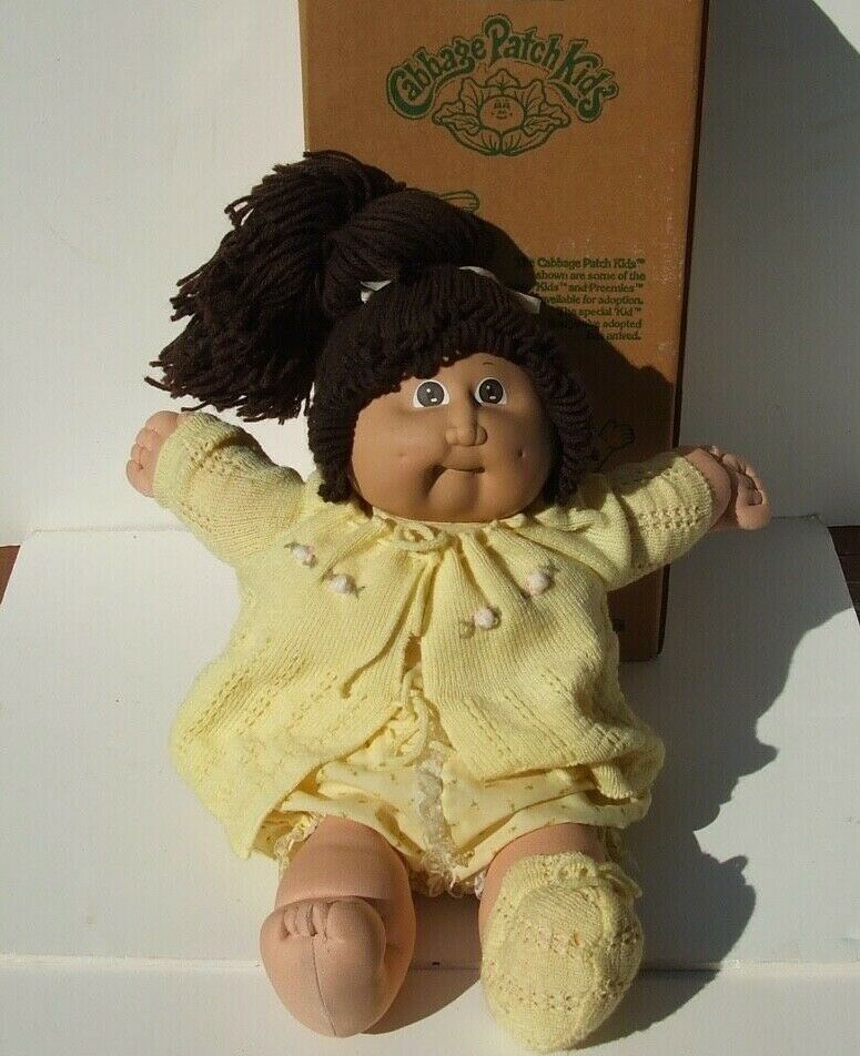 1984 Cabbage Patch Kids Girl Brown Hair Yellow Knit Outfit W/box Missing Slipper